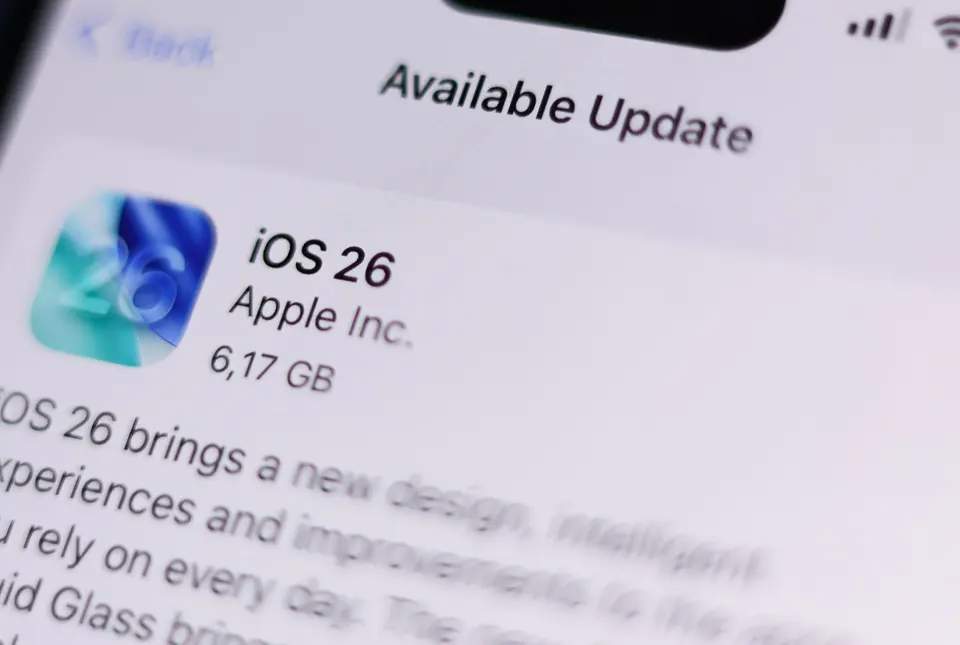 Apple iOS 26.1